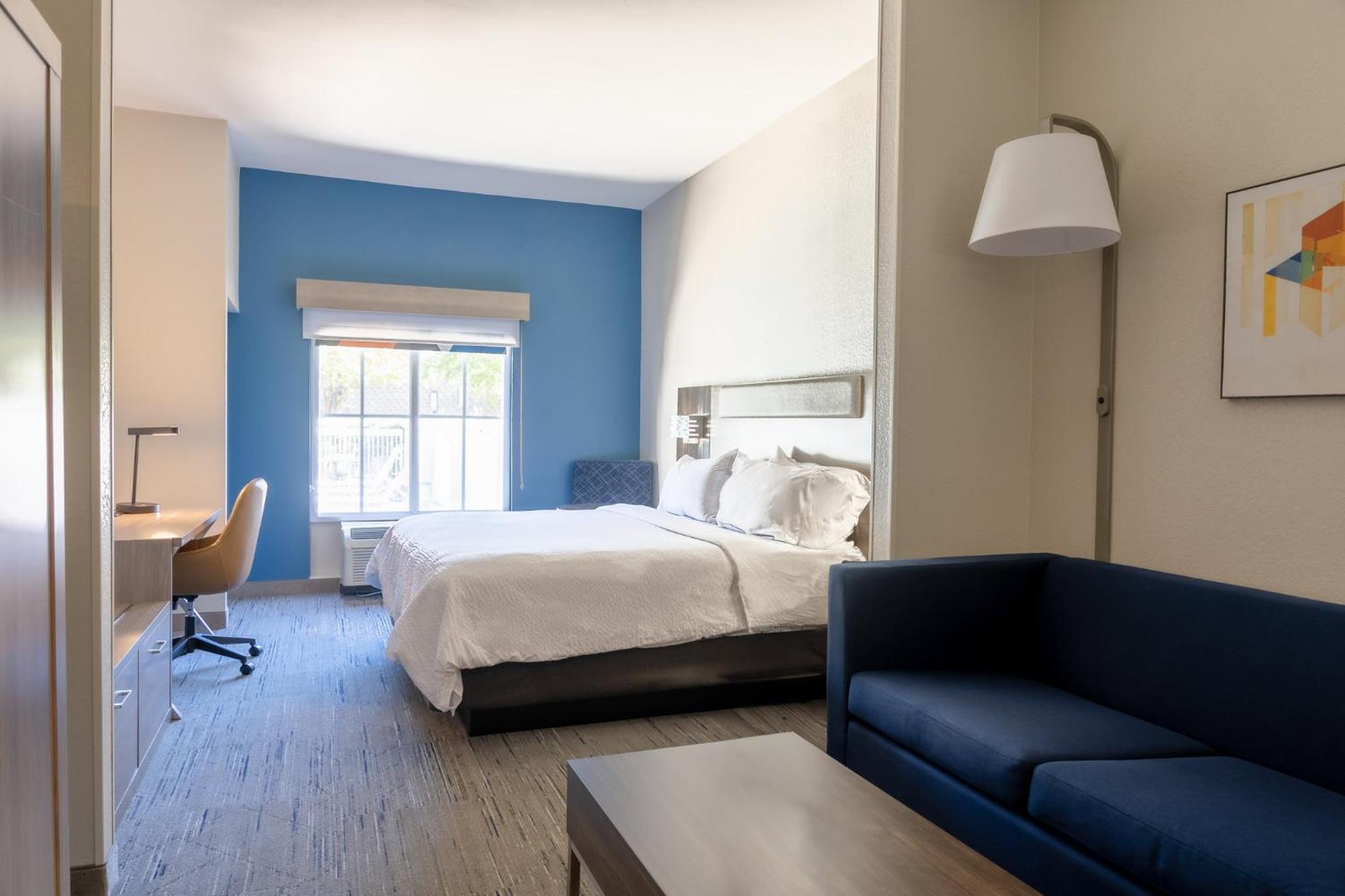 holiday inn express and suites vicksburg by ihg