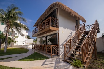 hotel and beach club ojo de agua