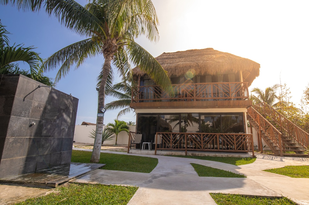 hotel and beach club ojo de agua