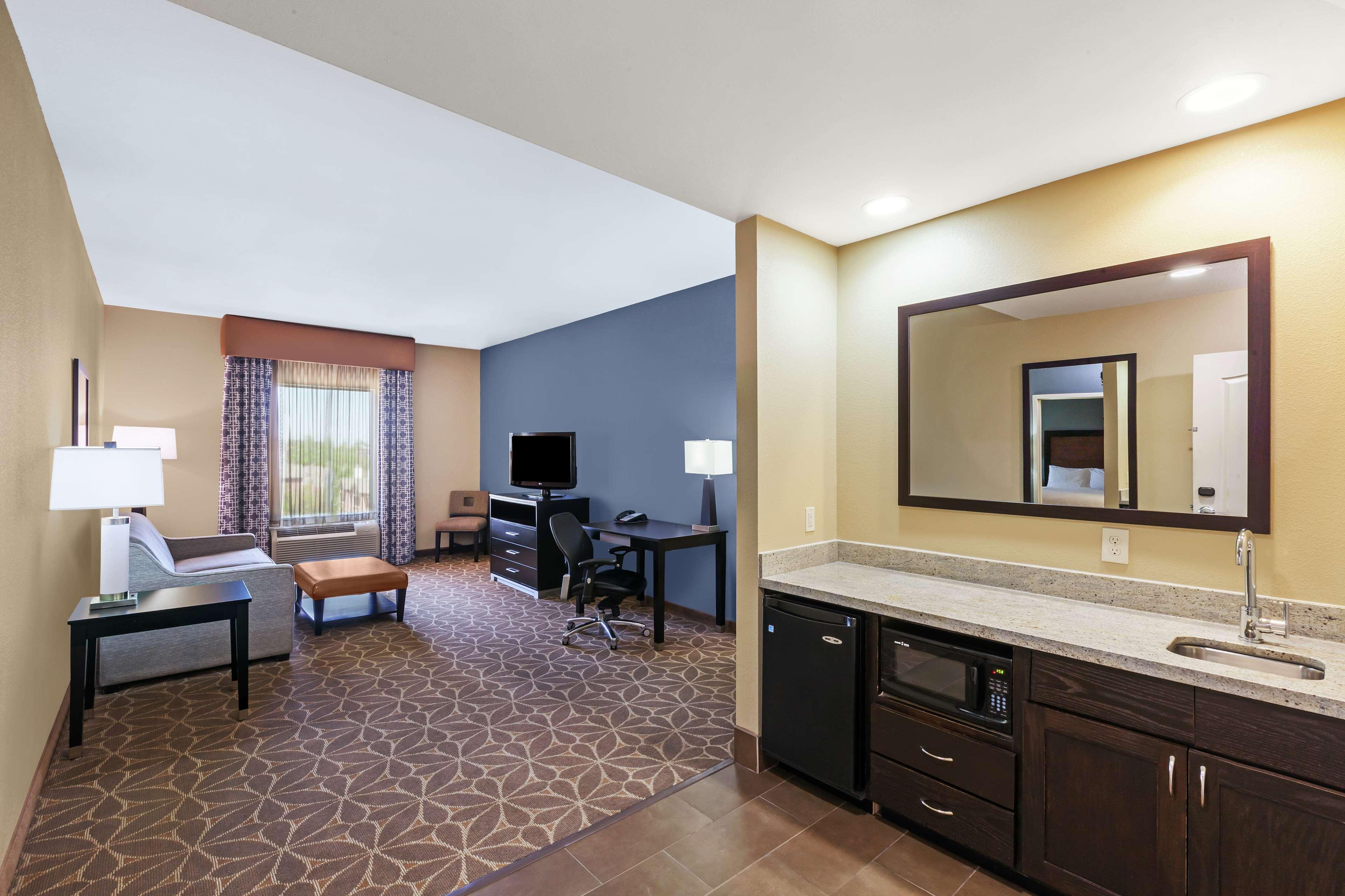 hampton inn and suites houston heights i 10