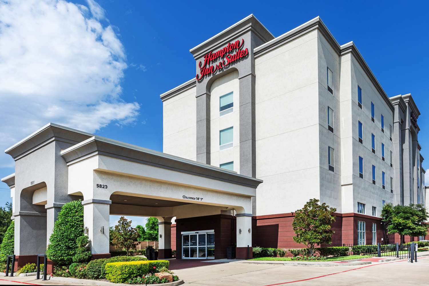 hampton inn and suites houston heights i 10