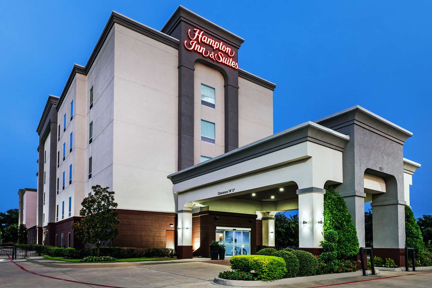 hampton inn and suites houston heights i 10