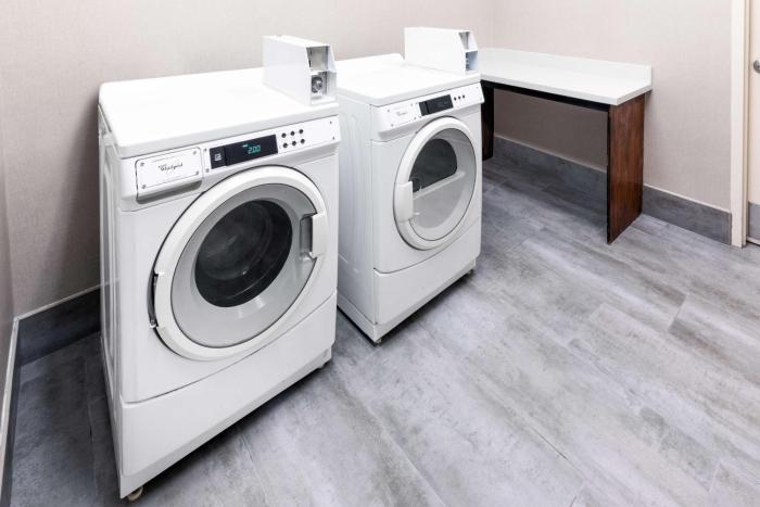 hampton inn and suites houston heights i 10