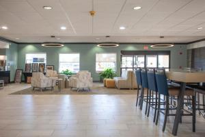 holiday inn and suites spring the woodlands area by ihg