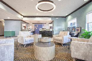 holiday inn and suites spring the woodlands area by ihg