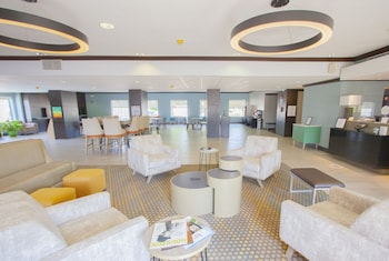 holiday inn and suites spring the woodlands area by ihg