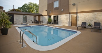 holiday inn and suites spring the woodlands area by ihg