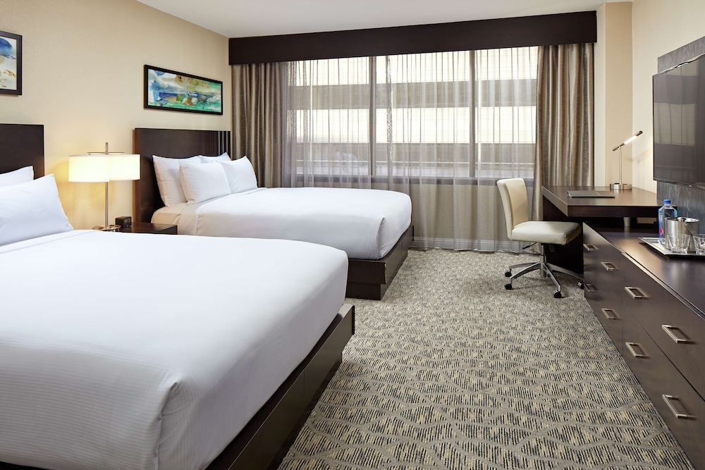 hilton houston plaza medical center