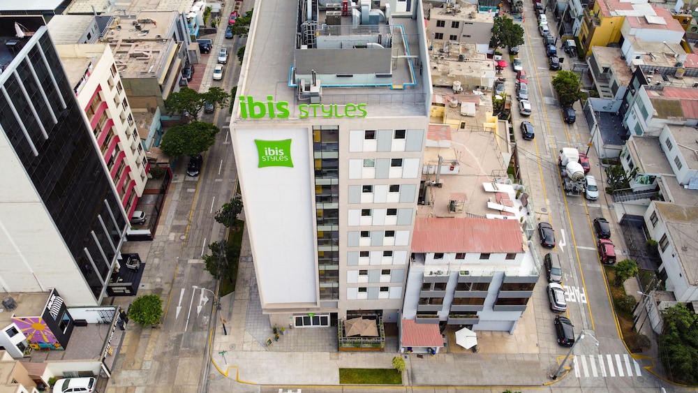 ibis styles lima san isidro