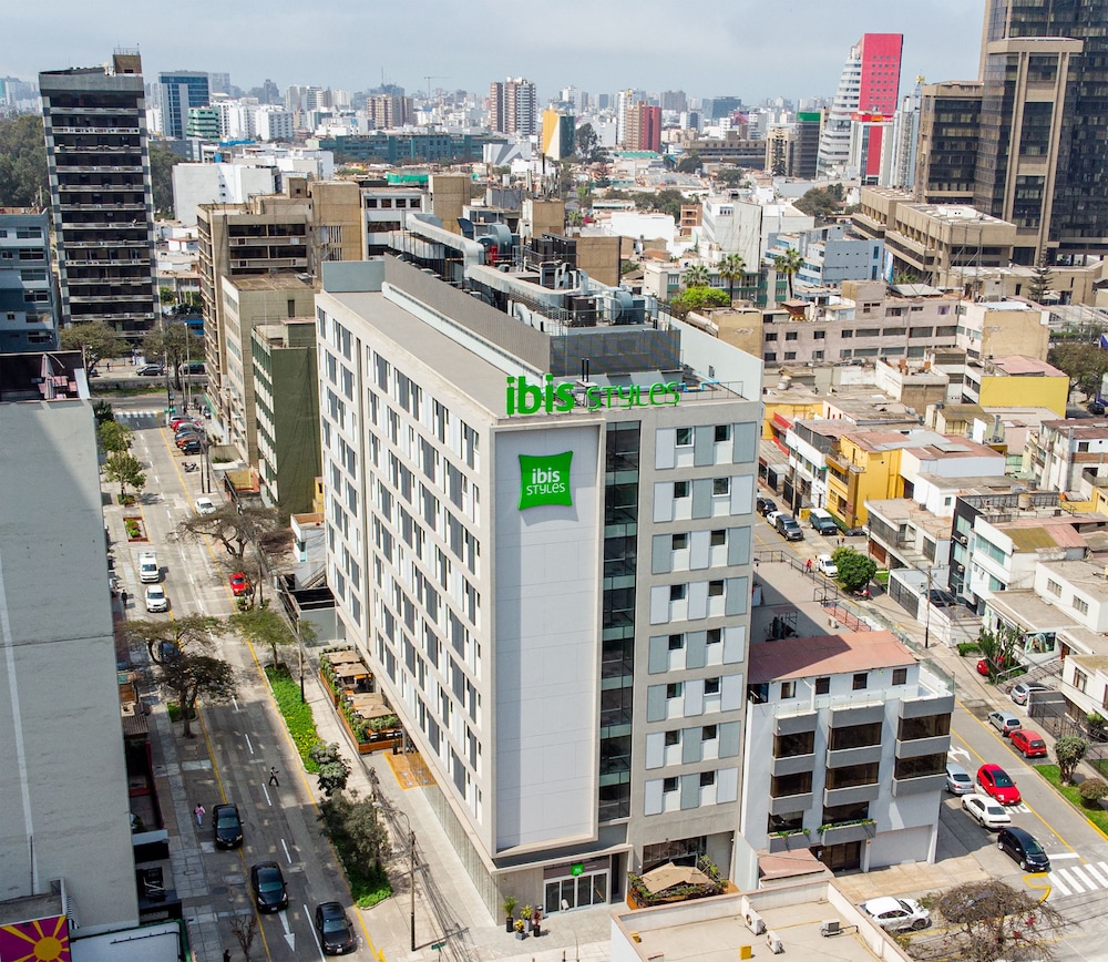 ibis styles lima san isidro