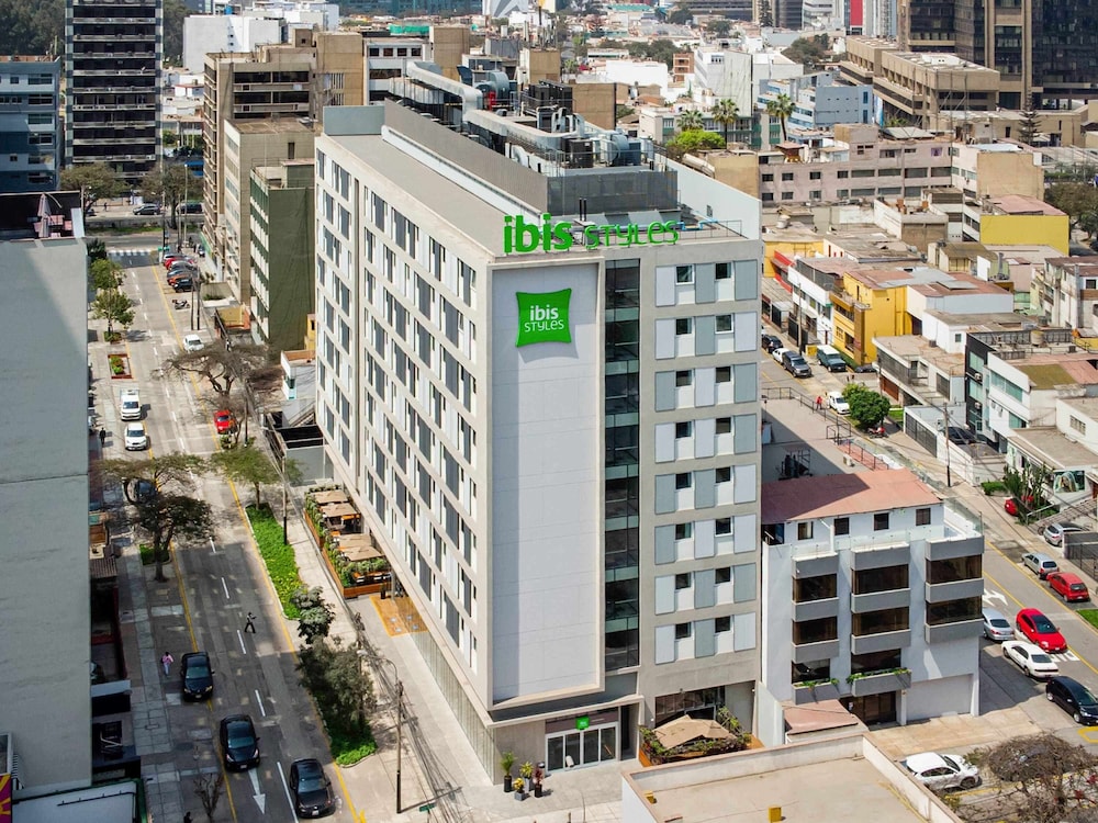 ibis styles lima san isidro