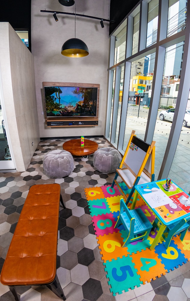 ibis styles lima san isidro