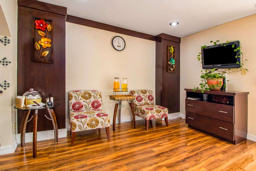 rodeway inn and suites houston near medical center