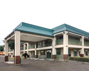 rodeway inn and suites highway 290 northwest