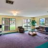 rodeway inn and suites highway 290 northwest