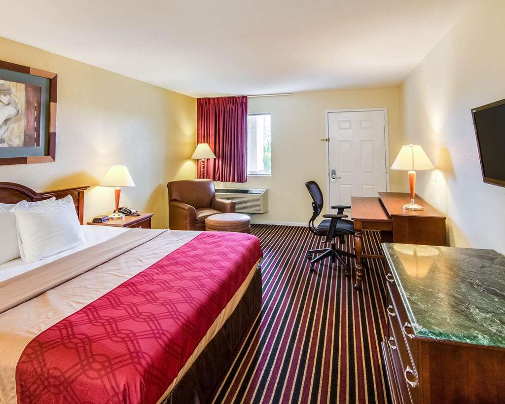 rodeway inn and suites highway 290 northwest