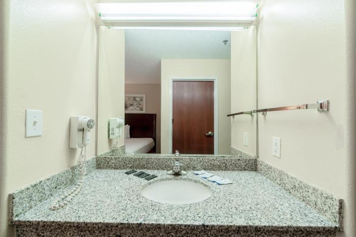 capital o fairway inn baytown la porte tx