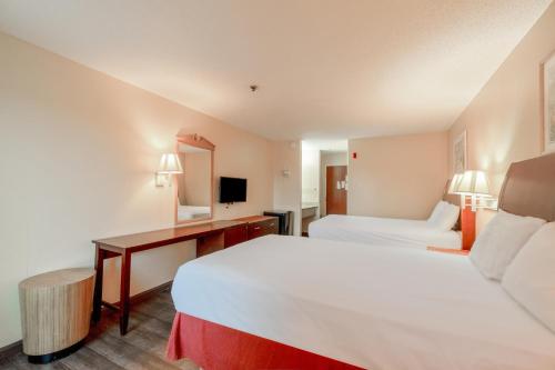 capital o fairway inn baytown la porte tx