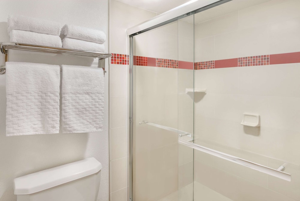best western plus raffles inn and suites