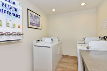 best western plus raffles inn and suites