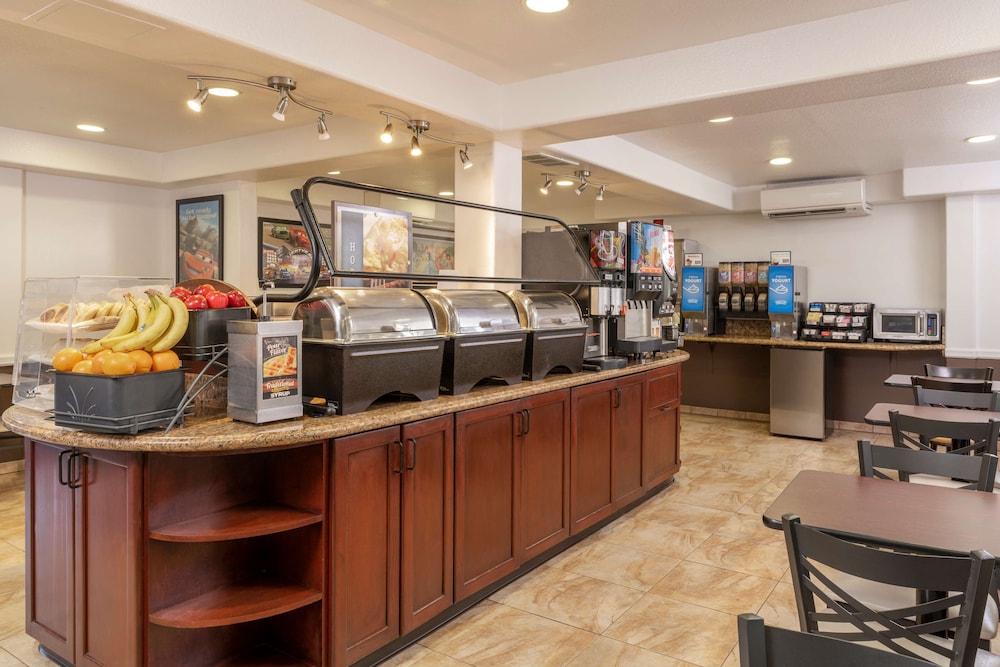 best western plus raffles inn and suites