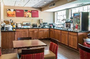 comfort suites i 35 north