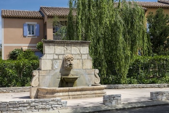 arles