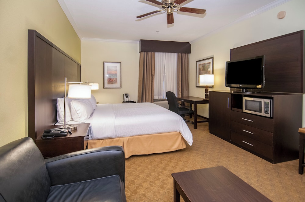 holiday inn express and suites houston north intercontinental by ihg