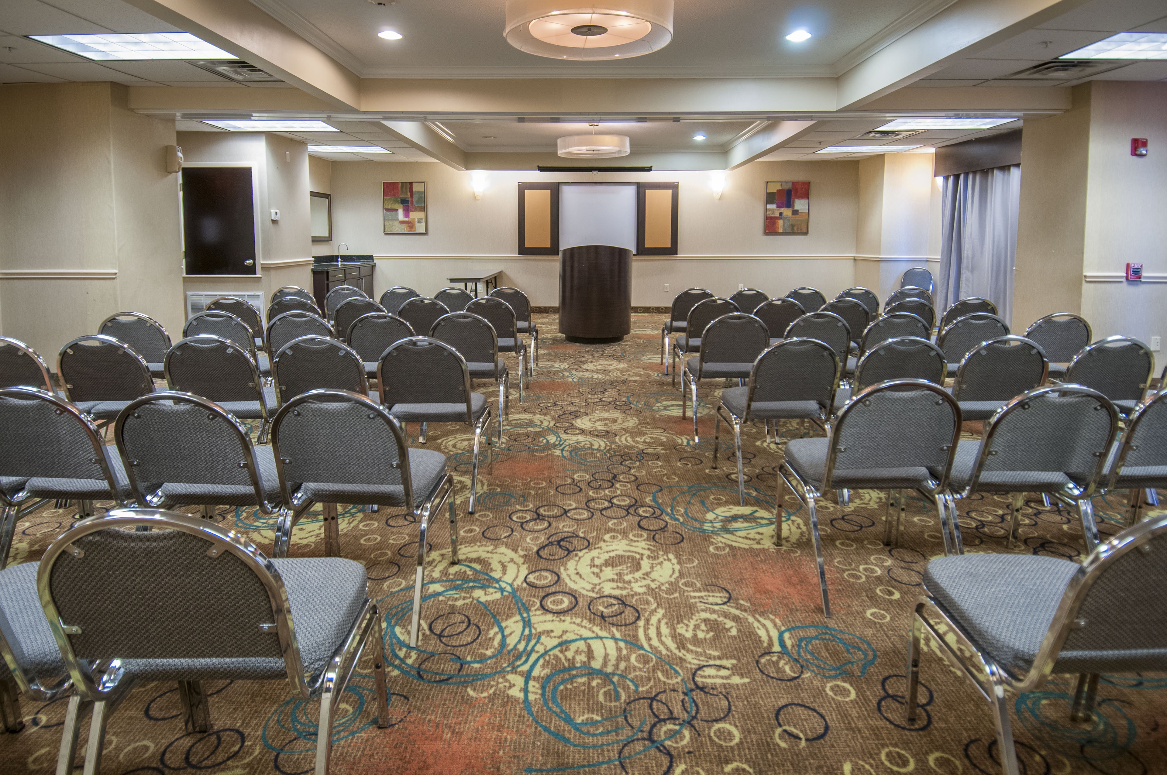 holiday inn express and suites houston north intercontinental by ihg