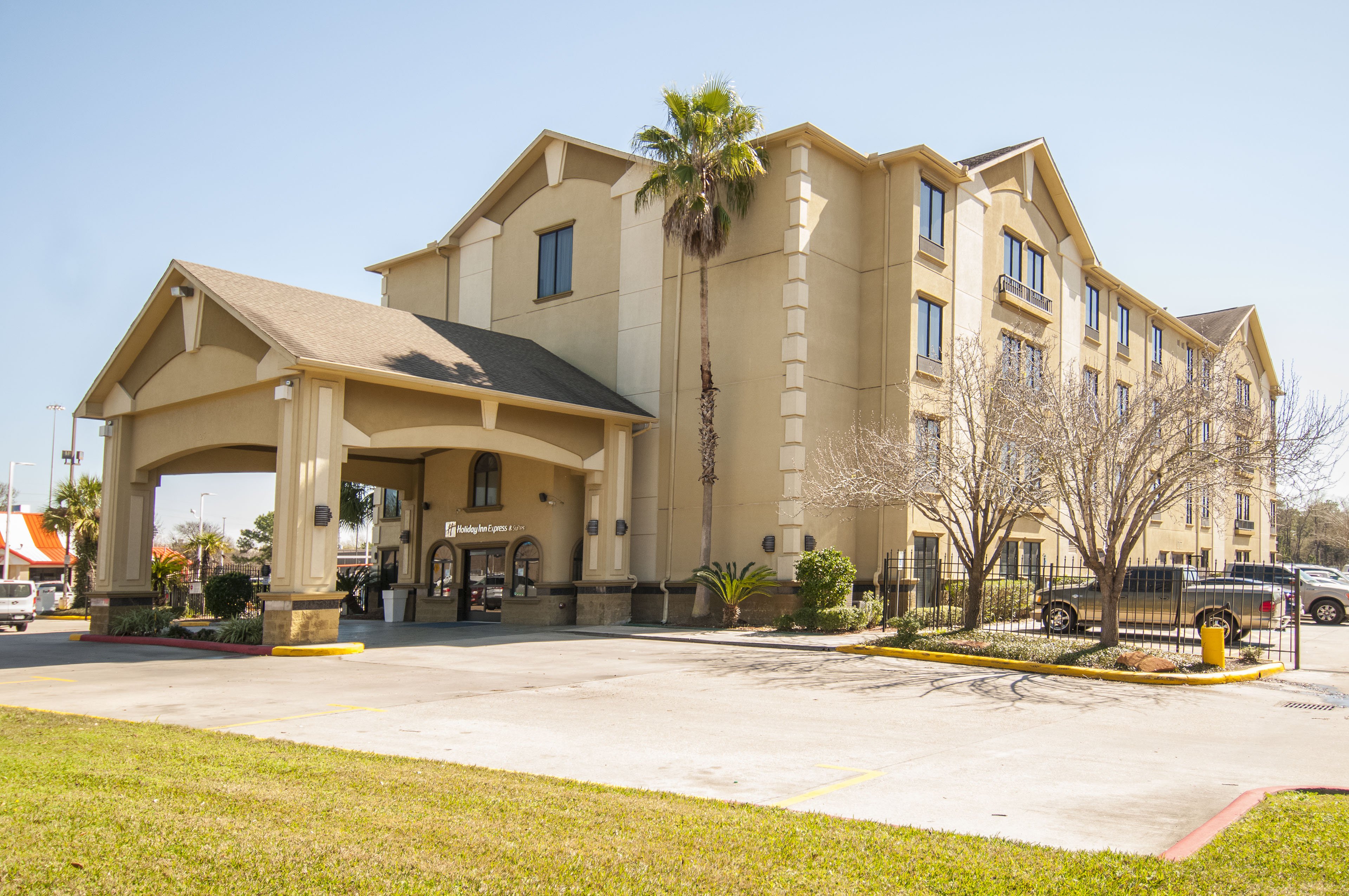 holiday inn express and suites houston north intercontinental by ihg