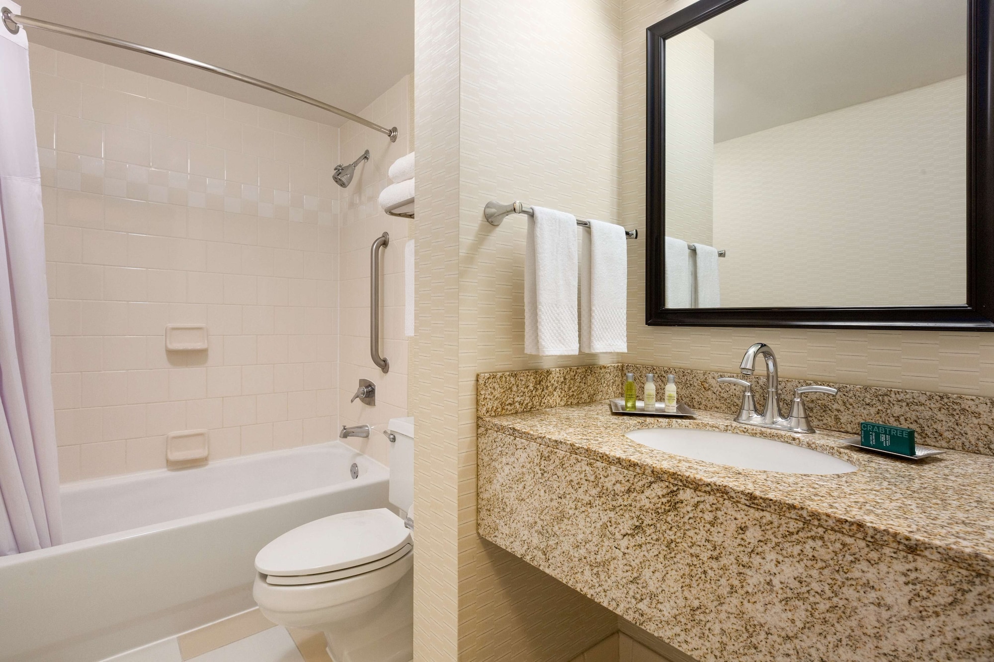 doubletree by hilton houston medical center hotel and suites