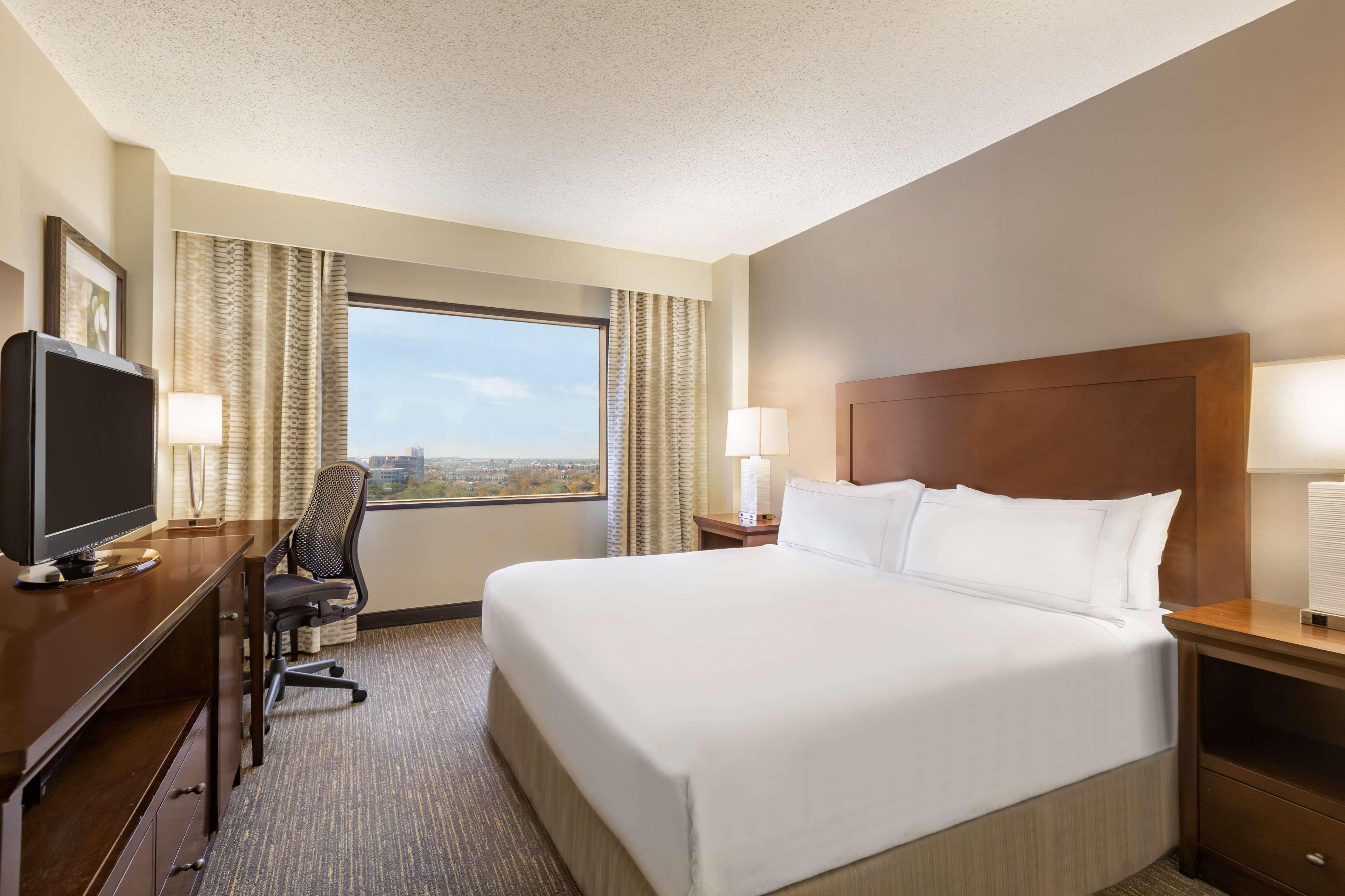 doubletree by hilton houston medical center hotel and suites