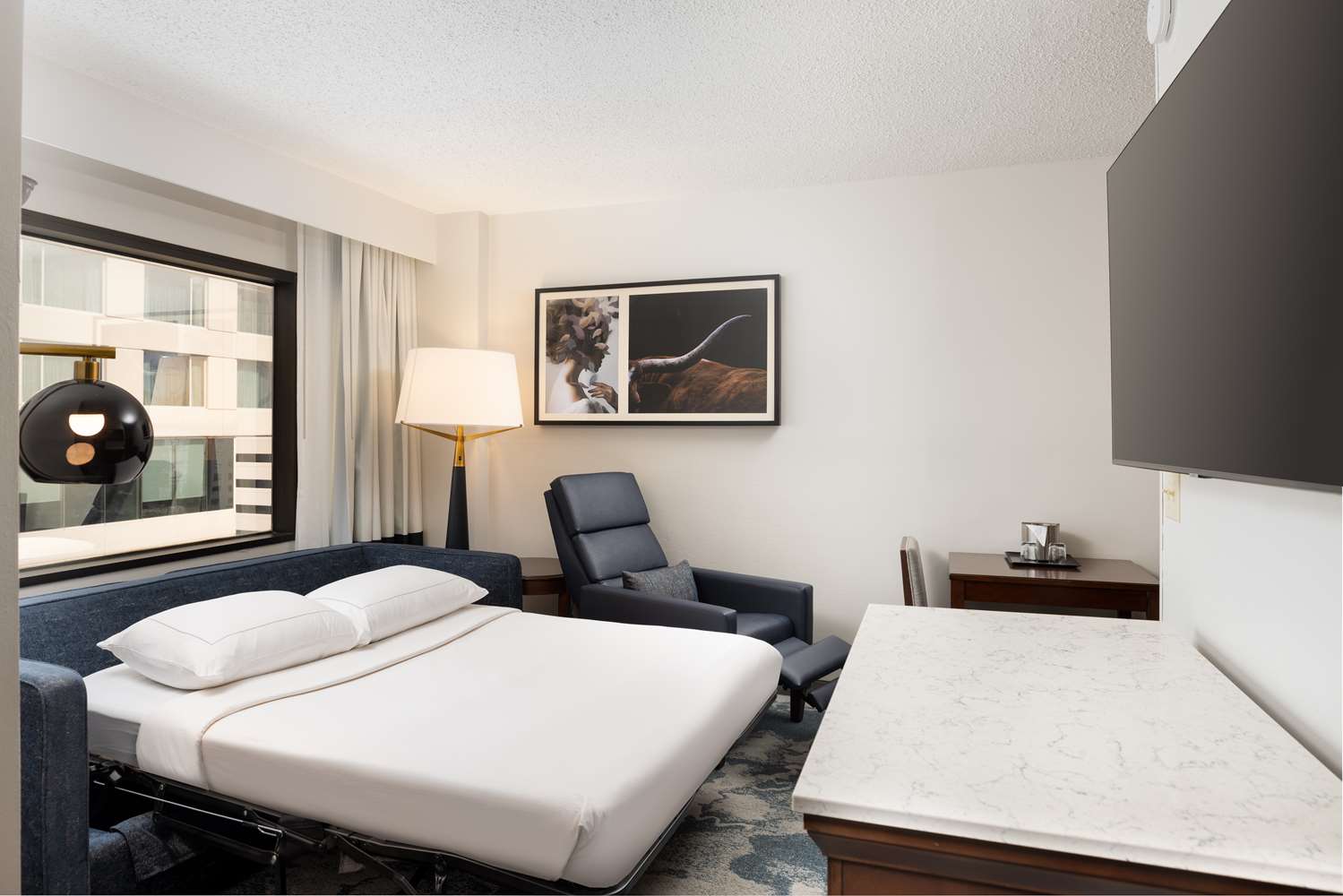 doubletree by hilton houston medical center hotel and suites