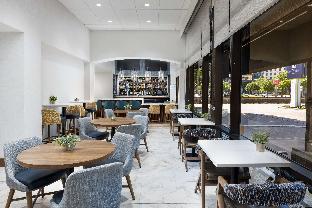 doubletree by hilton houston medical center hotel and suites