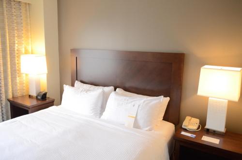 doubletree by hilton houston medical center hotel and suites