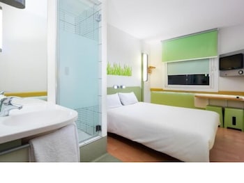 ibis budget warszawa reduta