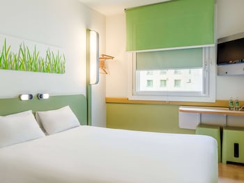 ibis budget warszawa reduta