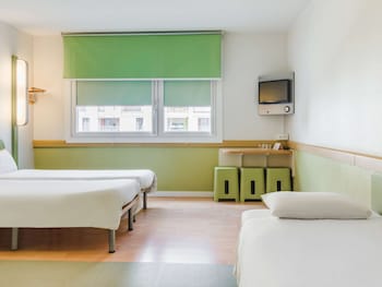 ibis budget warszawa reduta