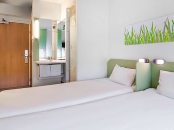 ibis budget warszawa reduta