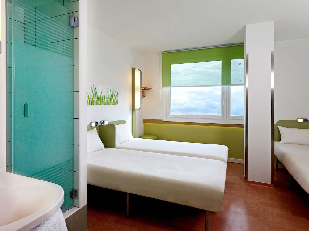 ibis budget warszawa reduta