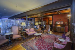 The Mendocino Hotel And Garden Suites,Mendocino>>Fort Bragg,3 star