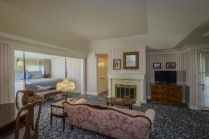 The Mendocino Hotel And Garden Suites,Mendocino>>Fort Bragg,3 star