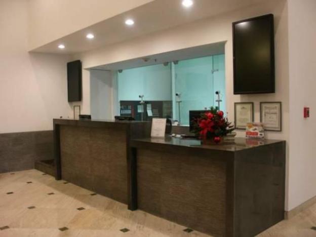 hotel monterrey macroplaza