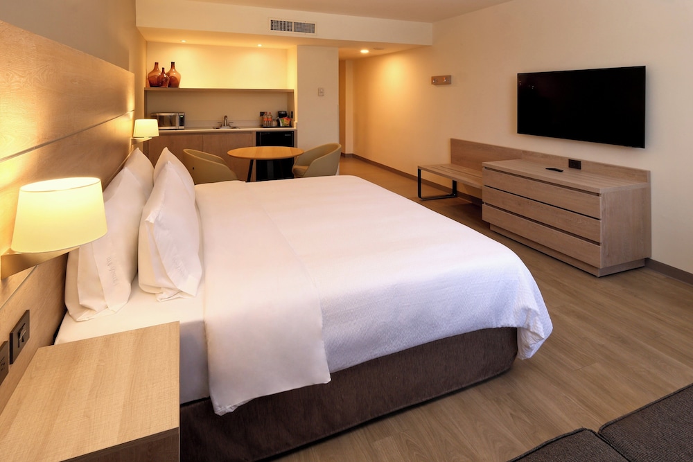 holiday inn express monterrey galerias by ihg