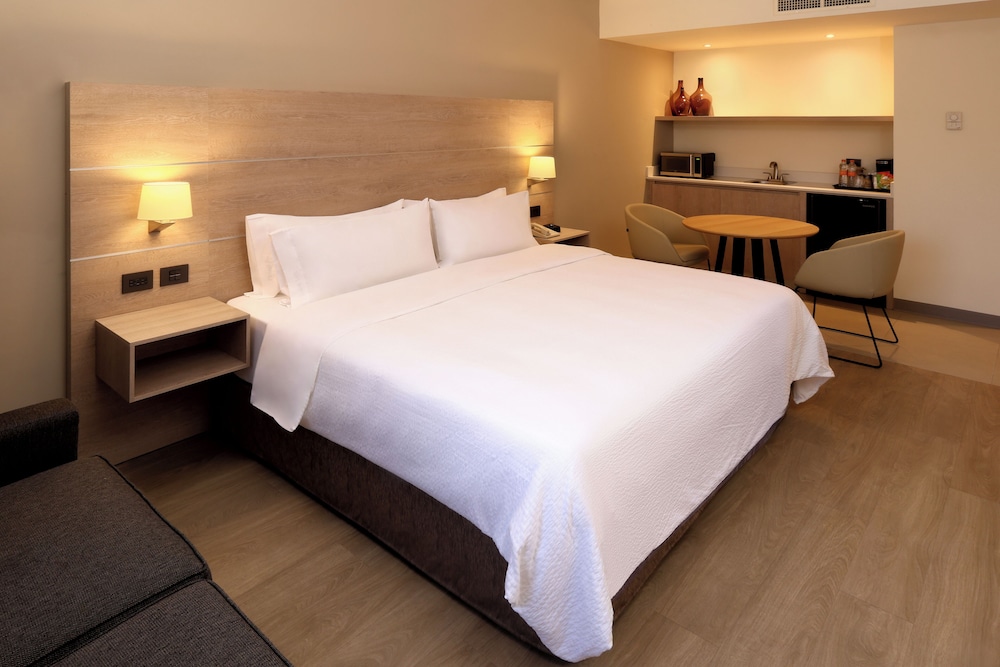 holiday inn express monterrey galerias by ihg