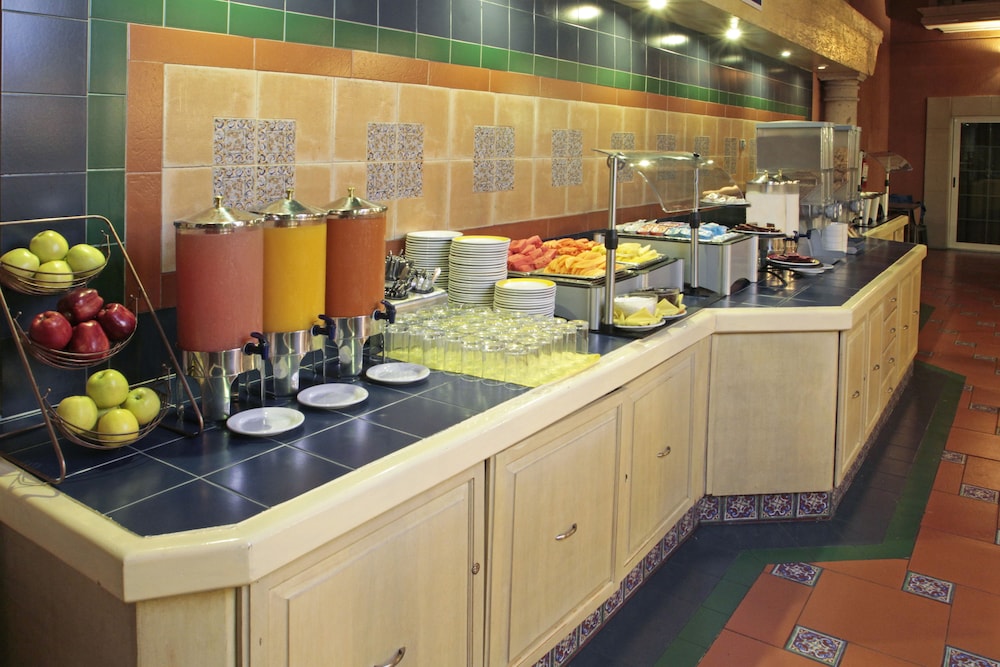holiday inn express monterrey galerias by ihg