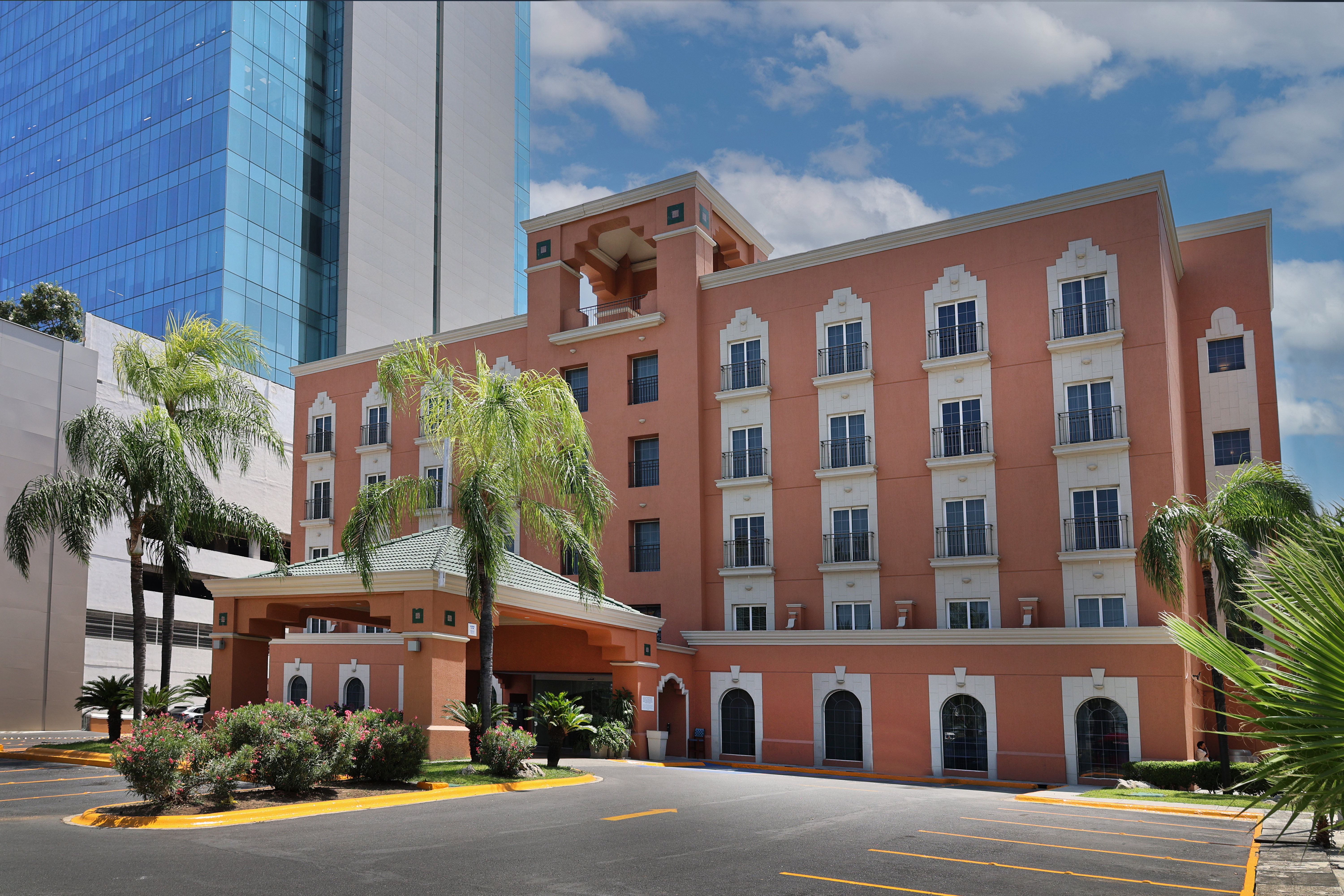 holiday inn express monterrey galerias by ihg