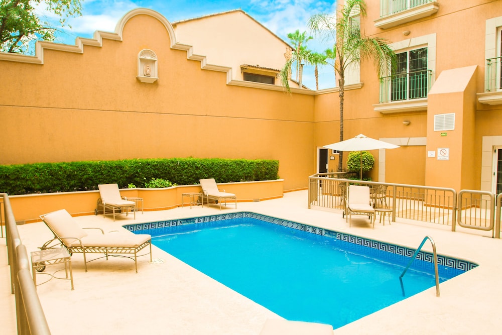 holiday inn express monterrey galerias by ihg