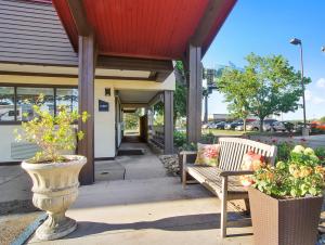 Red Roof Inn Canton,Barberton>>Akron,2 star