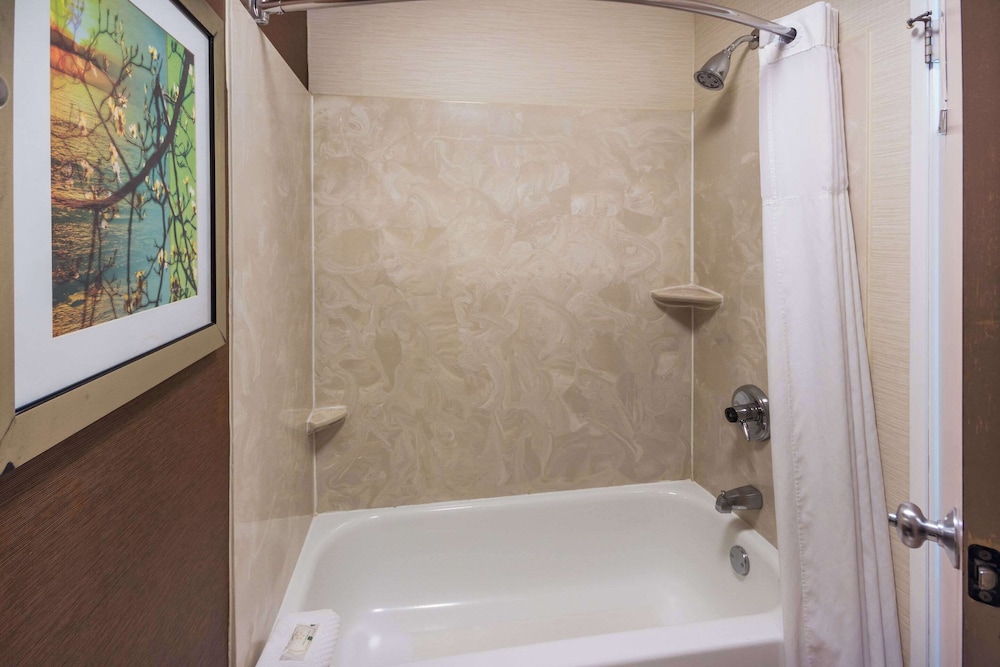 quality inn and suites bozeman